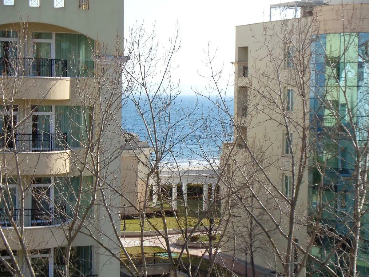 Апартаменты Nereya Palace Art Aprtament Marina Поморие