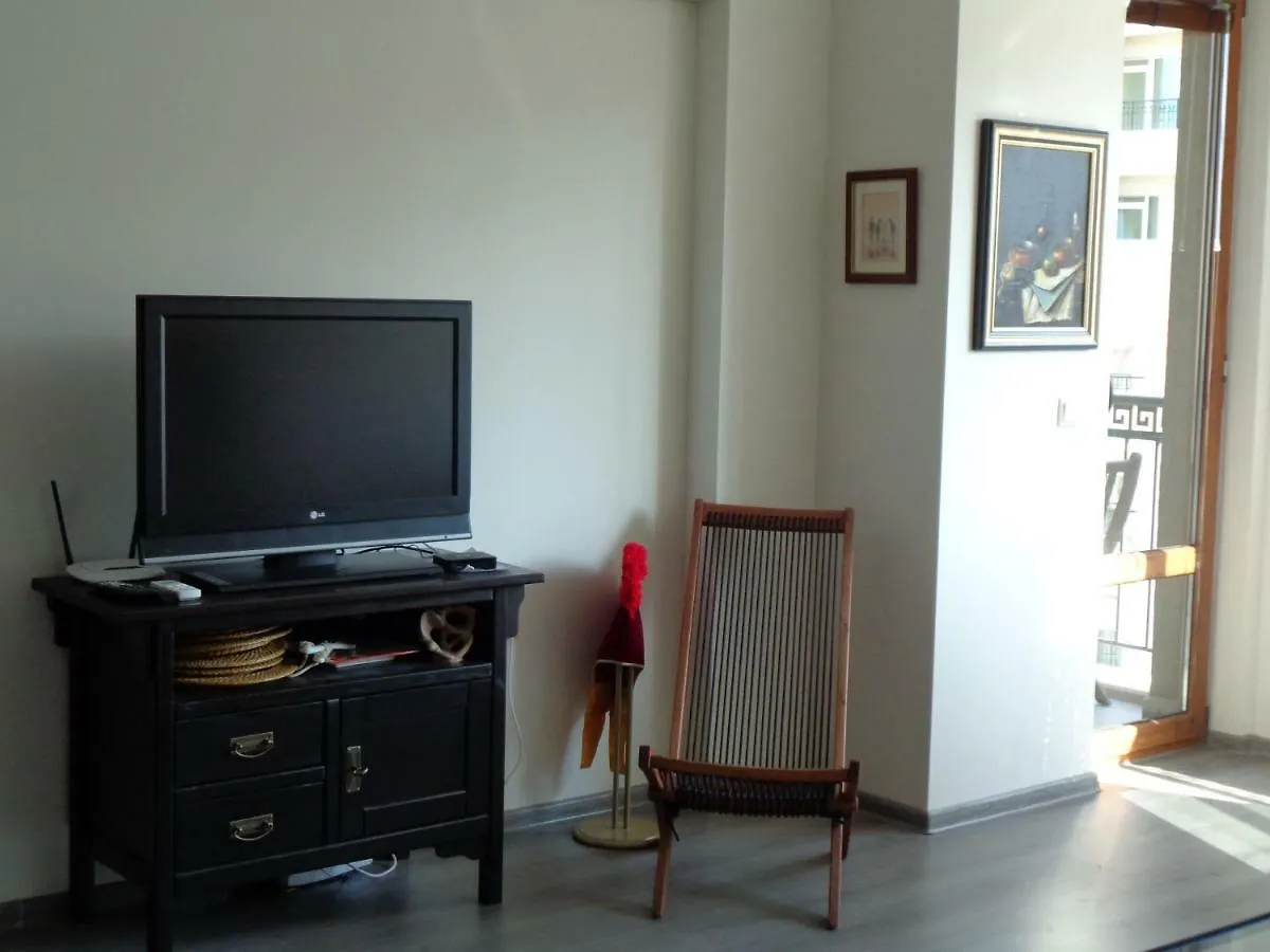 Апартаменты Nereya Palace Art Aprtament Marina Поморие