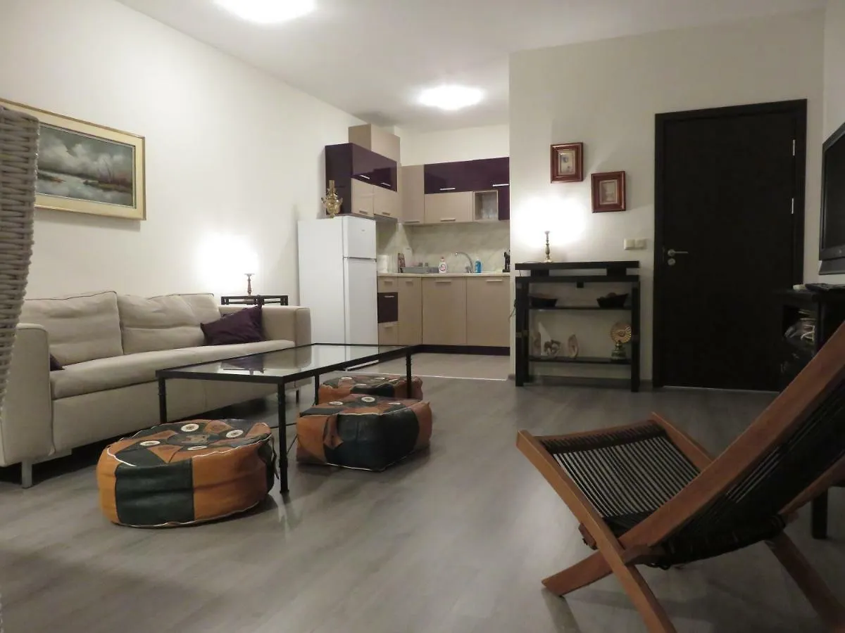 Апартаменты Nereya Palace Art Aprtament Marina Поморие